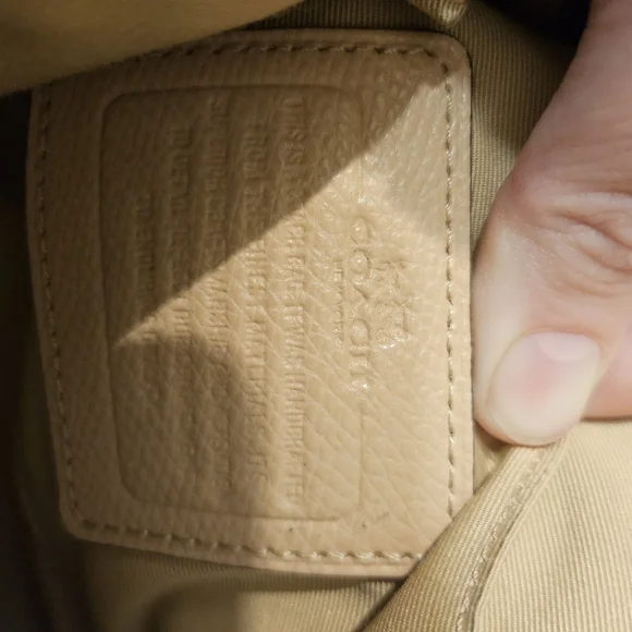 Nude coach purse - Picture 8 of 13